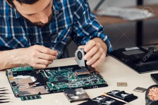 [0800-007] 0800-007 REPARACIÓN DE LAPTOPS / PC/SERVIDORES